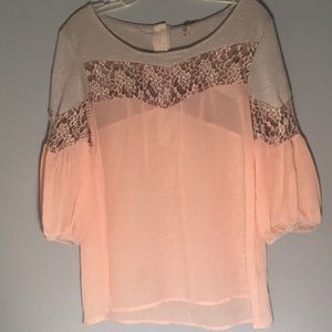Pink blouse with a lace sweetheart neckline ✨